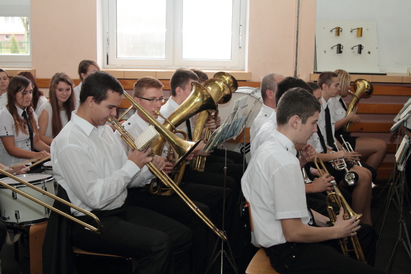 Apel z okazji 11 listopada r.szk. 2013/2014 autor: ZST Kolno, LO Kolno, LP Kolno 