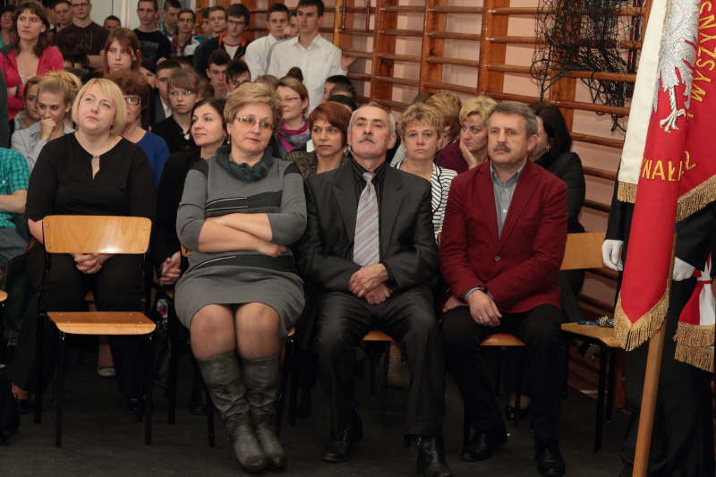 Apel z okazji 11 listopada r.szk. 2013/2014 autor: ZST Kolno, LO Kolno, LP Kolno 