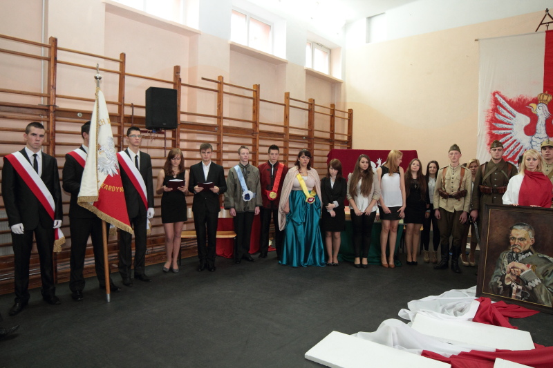 Apel z okazji 11 listopada r.szk. 2013/2014 autor: ZST Kolno, LO Kolno, LP Kolno 