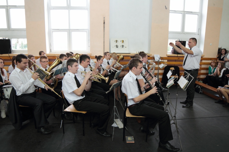 Apel z okazji 11 listopada r.szk. 2013/2014 autor: ZST Kolno, LO Kolno, LP Kolno 