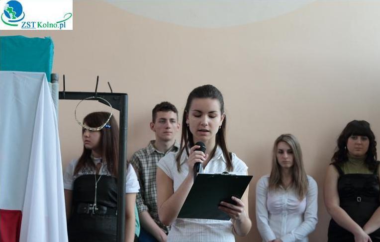 Po�egnanie klas maturalnych oraz uroczysto�� 3 maja w ZST w Kolnie rok szkolny 2009/2010
 autor: ZST Kolno, LO Kolno, LP Kolno 