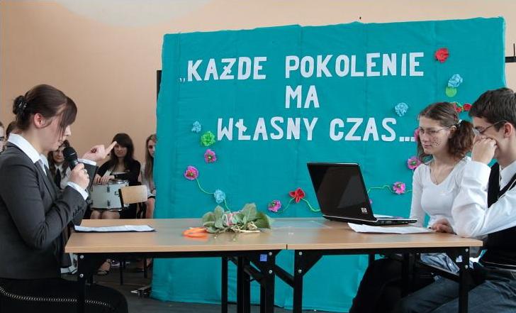 Po�egnanie klas maturalnych oraz uroczysto�� 3 maja w ZST w Kolnie rok szkolny 2009/2010
 autor: ZST Kolno, LO Kolno, LP Kolno 