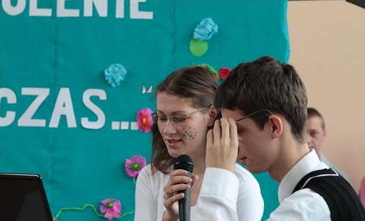Po�egnanie klas maturalnych oraz uroczysto�� 3 maja w ZST w Kolnie rok szkolny 2009/2010
 autor: ZST Kolno, LO Kolno, LP Kolno 