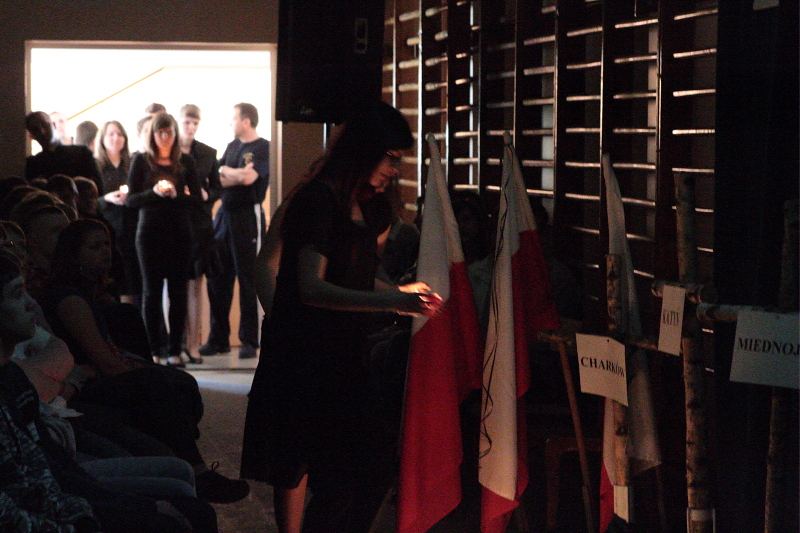 W ho�dzie ofiarom Katynia- 70 rocznica zbrodni katy�skiej autor: ZST Kolno, LO Kolno, LP Kolno 