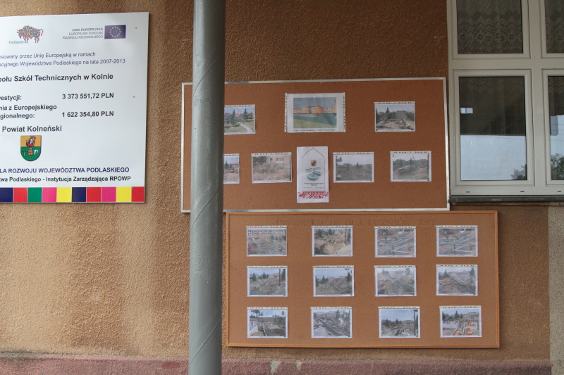 Wmurowanie kamienia w�gielnego w ZST autor: ZST Kolno, LO Kolno, LP Kolno 