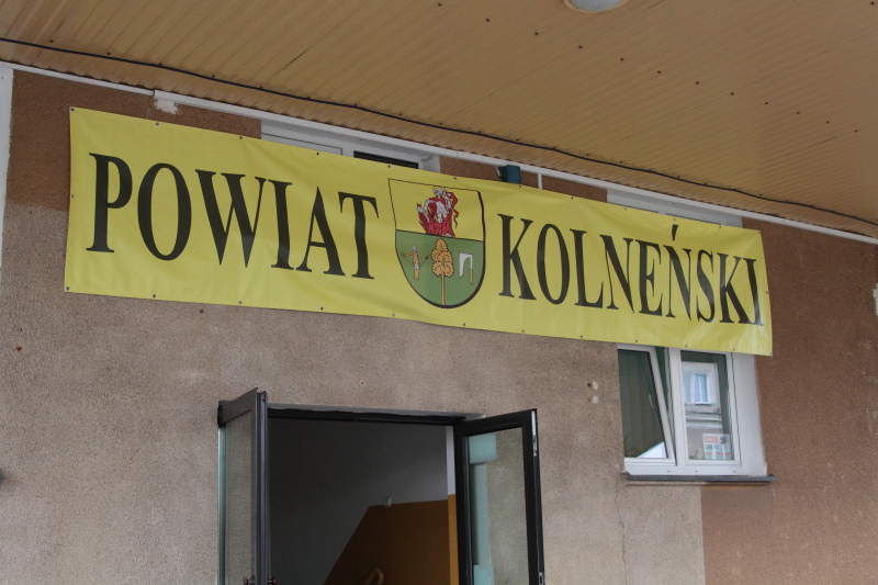 Wmurowanie kamienia w�gielnego w ZST autor: ZST Kolno, LO Kolno, LP Kolno 