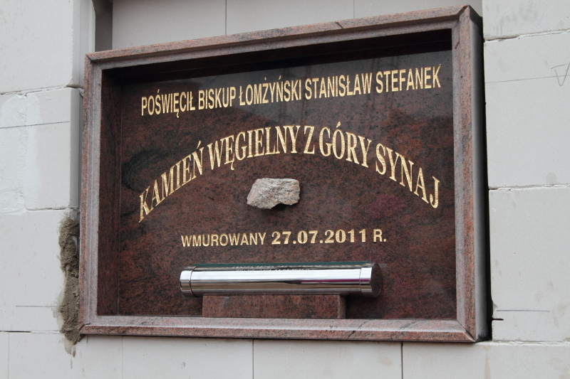 Wmurowanie kamienia w�gielnego w ZST autor: ZST Kolno, LO Kolno, LP Kolno 