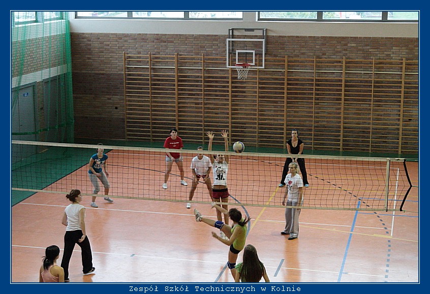 Mecz siatk�wki ZST Kolno kontra LO 'Mickiewicz' -Kolno 2010r. autor: ZST Kolno, LO Kolno, LP Kolno 