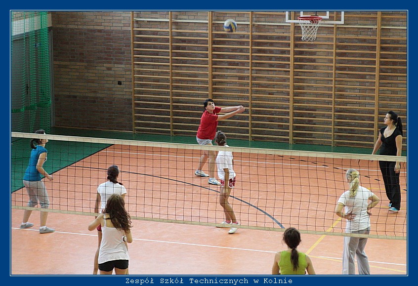Mecz siatk�wki ZST Kolno kontra LO 'Mickiewicz' -Kolno 2010r. autor: ZST Kolno, LO Kolno, LP Kolno 