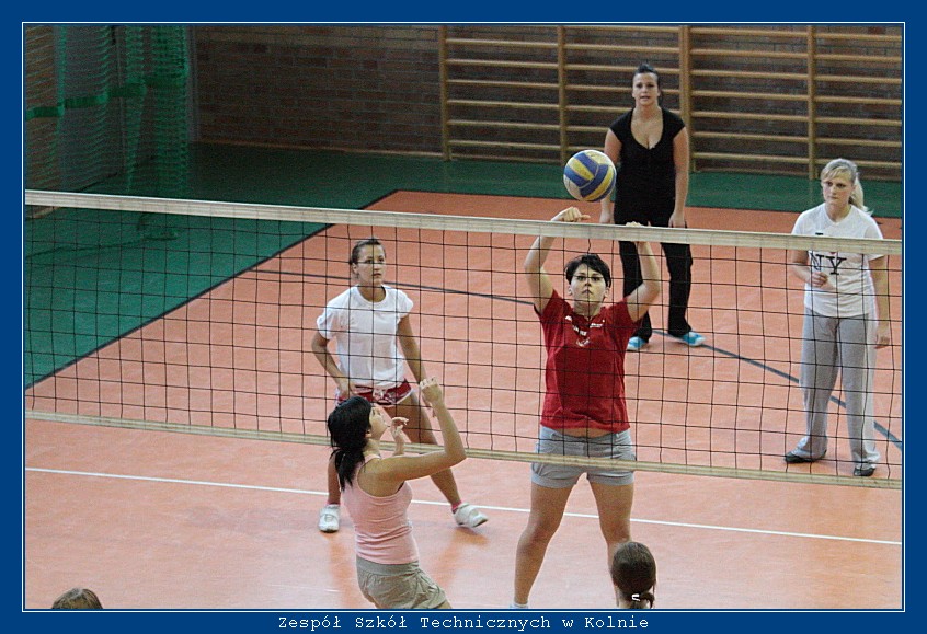 Mecz siatk�wki ZST Kolno kontra LO 'Mickiewicz' -Kolno 2010r. autor: ZST Kolno, LO Kolno, LP Kolno 