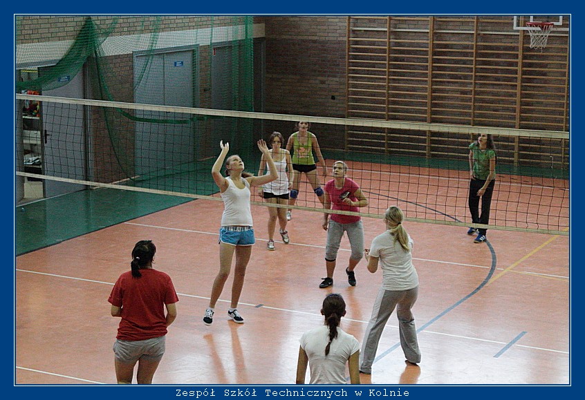 Mecz siatk�wki ZST Kolno kontra LO 'Mickiewicz' -Kolno 2010r. autor: ZST Kolno, LO Kolno, LP Kolno 