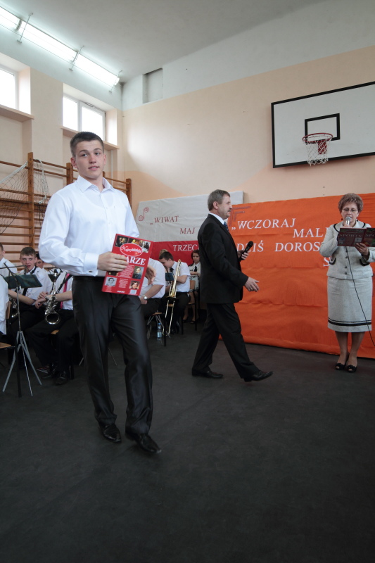 Po�egnanie klas maturalnych w ZST Kolno 2011r autor: ZST Kolno, LO Kolno, LP Kolno 