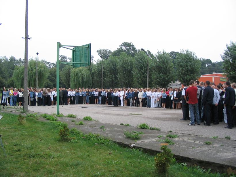 Rozpocz�cie roku szkolnego 2004/2005
 autor: ZST Kolno, LO Kolno, LP Kolno 