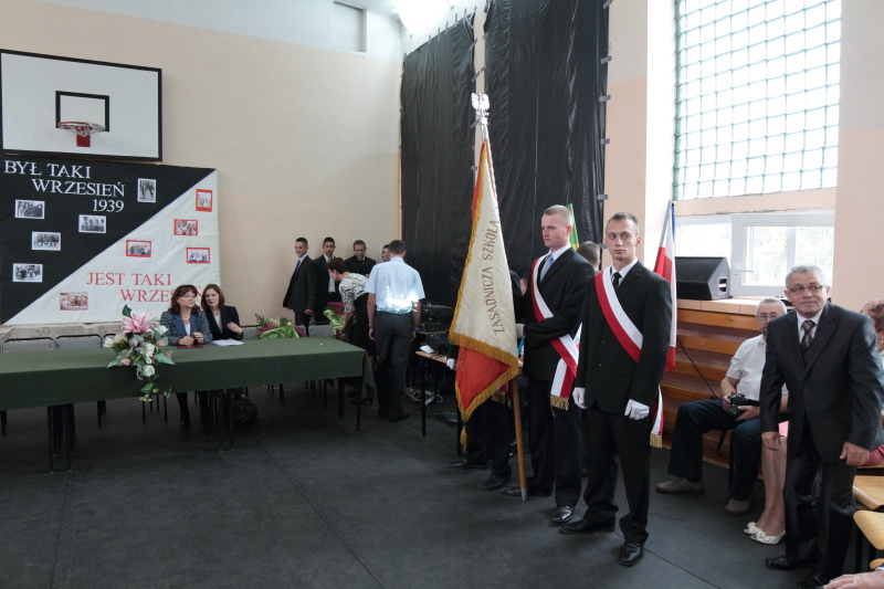 Rozpocz�cie roku szkolnego 2011/2012 autor: ZST Kolno, LO Kolno, LP Kolno 