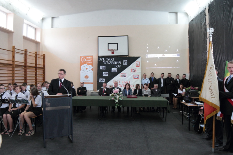 Rozpocz�cie roku szkolnego 2011/2012 autor: ZST Kolno, LO Kolno, LP Kolno 