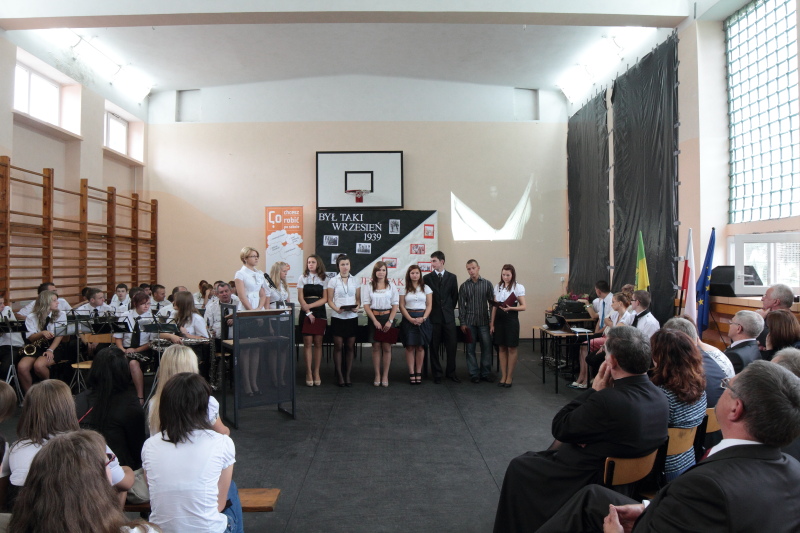 Rozpocz�cie roku szkolnego 2011/2012 autor: ZST Kolno, LO Kolno, LP Kolno 