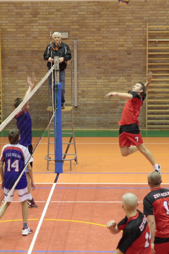 III Edycja Powiatowych Rozgrywek Pi�ki Siatkowej mecz ZST Kolno - LO Kolno(Mickiewicz) 2008r.
 autor: ZST Kolno, LO Kolno, LP Kolno 