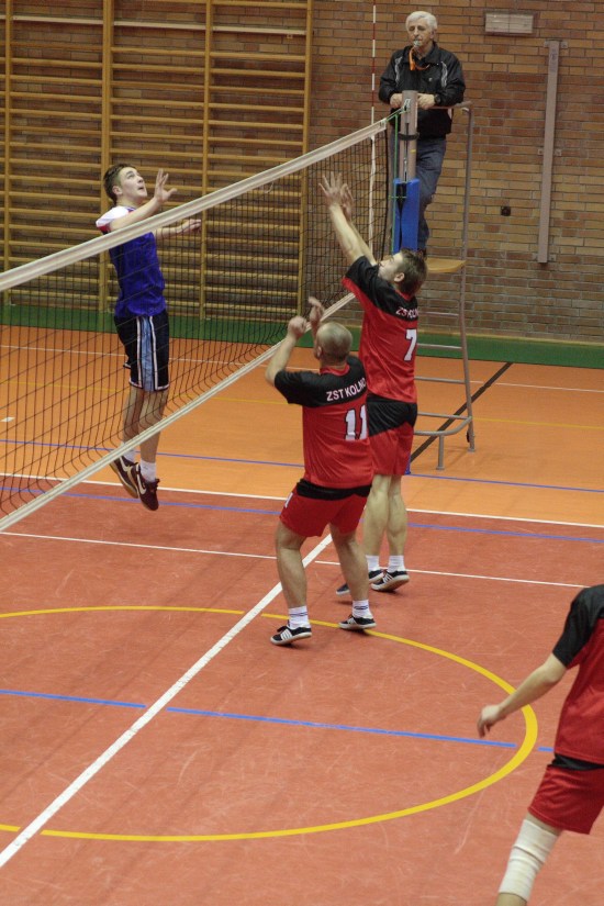 III Edycja Powiatowych Rozgrywek Pi�ki Siatkowej mecz ZST Kolno - LO Kolno(Mickiewicz) 2008r.
 autor: ZST Kolno, LO Kolno, LP Kolno 