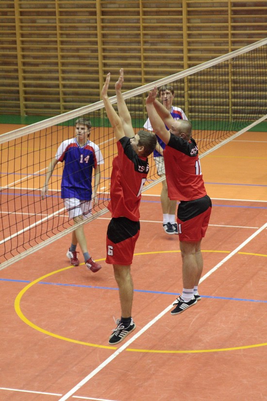 III Edycja Powiatowych Rozgrywek Pi�ki Siatkowej mecz ZST Kolno - LO Kolno(Mickiewicz) 2008r.
 autor: ZST Kolno, LO Kolno, LP Kolno 