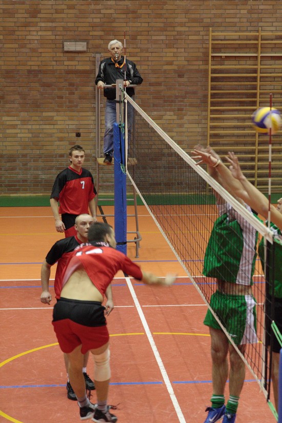 III Edycja Powiatowych Rozgrywek Pi�ki Siatkowej mecz ZST Kolno - Ma�y P�ock 2008r.
 autor: ZST Kolno, LO Kolno, LP Kolno 