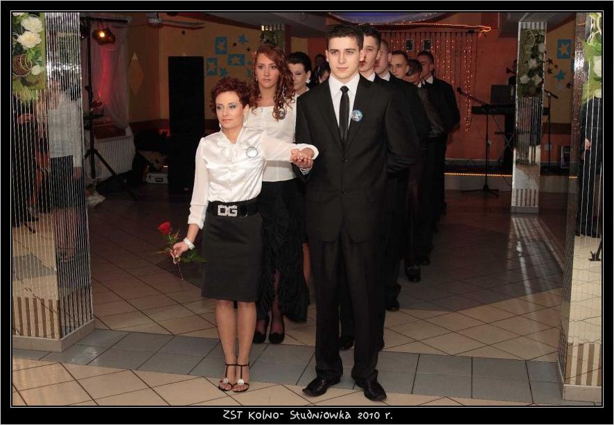 Studni�wka w ZST w Kolnie 2010 r.

 autor: ZST Kolno, LO Kolno, LP Kolno 