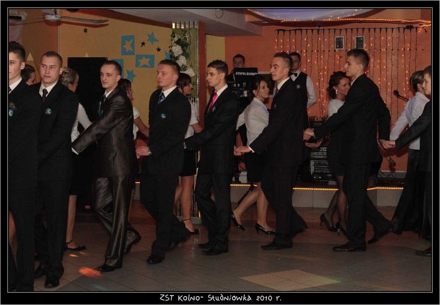 Studni�wka w ZST w Kolnie 2010 r.

 autor: ZST Kolno, LO Kolno, LP Kolno 