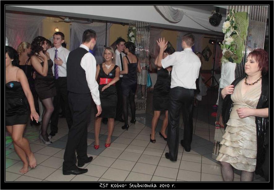 Studni�wka w ZST w Kolnie 2010 r.

 autor: ZST Kolno, LO Kolno, LP Kolno 