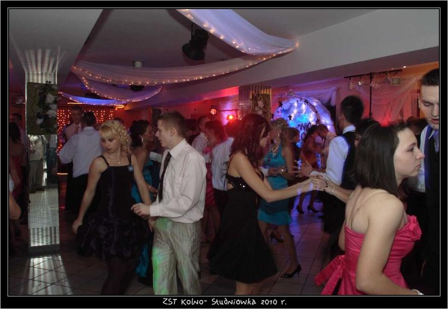 Studni�wka w ZST w Kolnie 2010 r.

 autor: ZST Kolno, LO Kolno, LP Kolno 