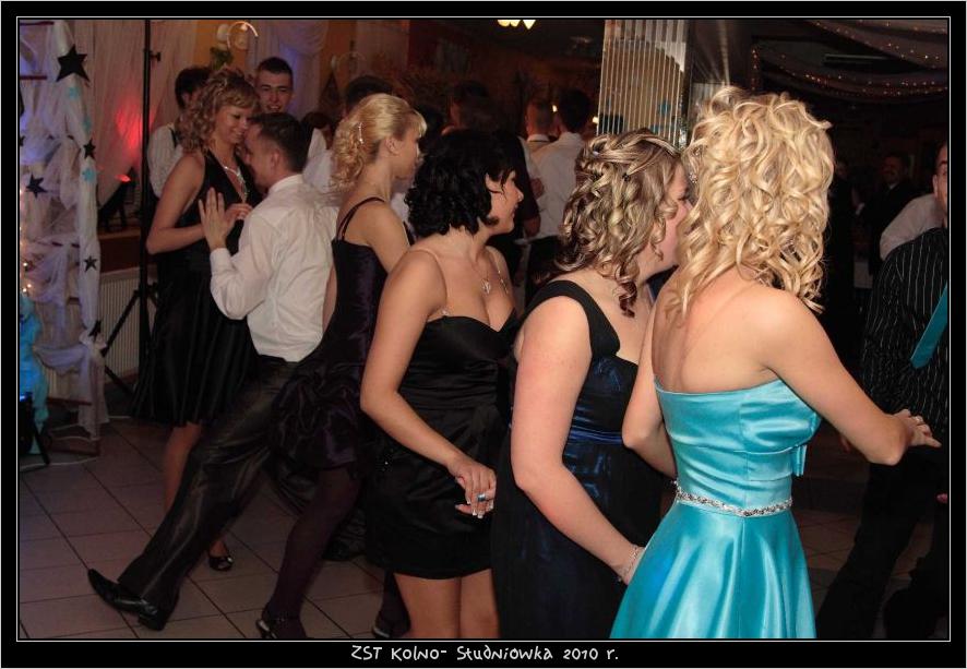 Studni�wka w ZST w Kolnie 2010 r.

 autor: ZST Kolno, LO Kolno, LP Kolno 