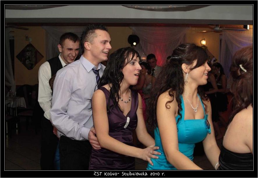 Studni�wka w ZST w Kolnie 2010 r.

 autor: ZST Kolno, LO Kolno, LP Kolno 