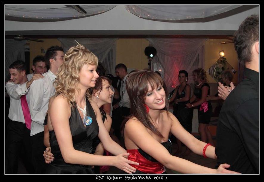 Studni�wka w ZST w Kolnie 2010 r.

 autor: ZST Kolno, LO Kolno, LP Kolno 