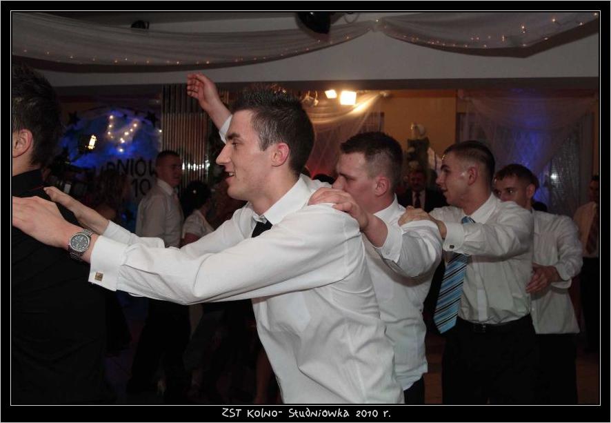 Studni�wka w ZST w Kolnie 2010 r.

 autor: ZST Kolno, LO Kolno, LP Kolno 