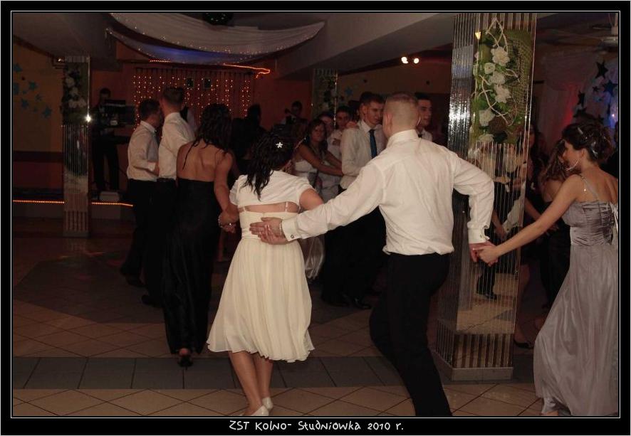 Studni�wka w ZST w Kolnie 2010 r.

 autor: ZST Kolno, LO Kolno, LP Kolno 