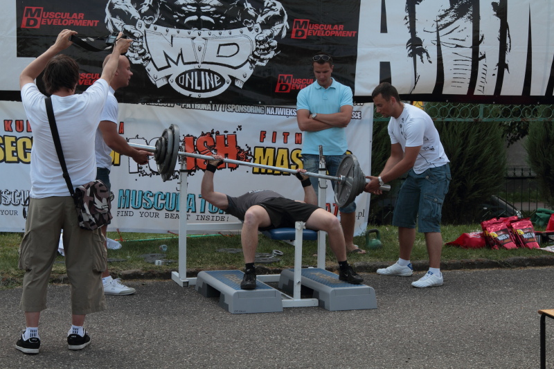 III Mi�dzyszkolne Mistrzostwa w Wyciskaniu Sztangi Le��c autor: ZST Kolno, LO Kolno, LP Kolno 