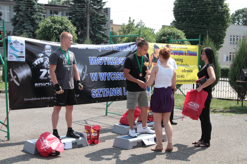 III Mi�dzyszkolne Mistrzostwa w Wyciskaniu Sztangi Le��c autor: ZST Kolno, LO Kolno, LP Kolno 