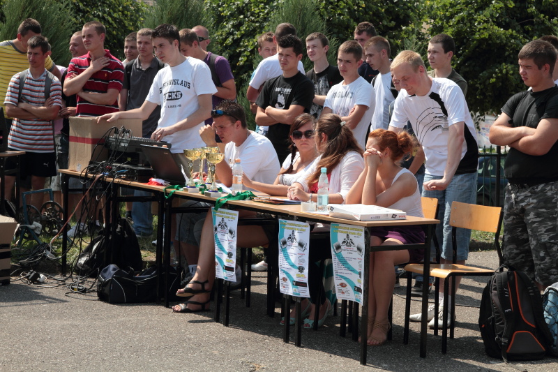 III Mi�dzyszkolne Mistrzostwa w Wyciskaniu Sztangi Le��c autor: ZST Kolno, LO Kolno, LP Kolno 