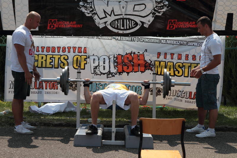 III Mi�dzyszkolne Mistrzostwa w Wyciskaniu Sztangi Le��c autor: ZST Kolno, LO Kolno, LP Kolno 