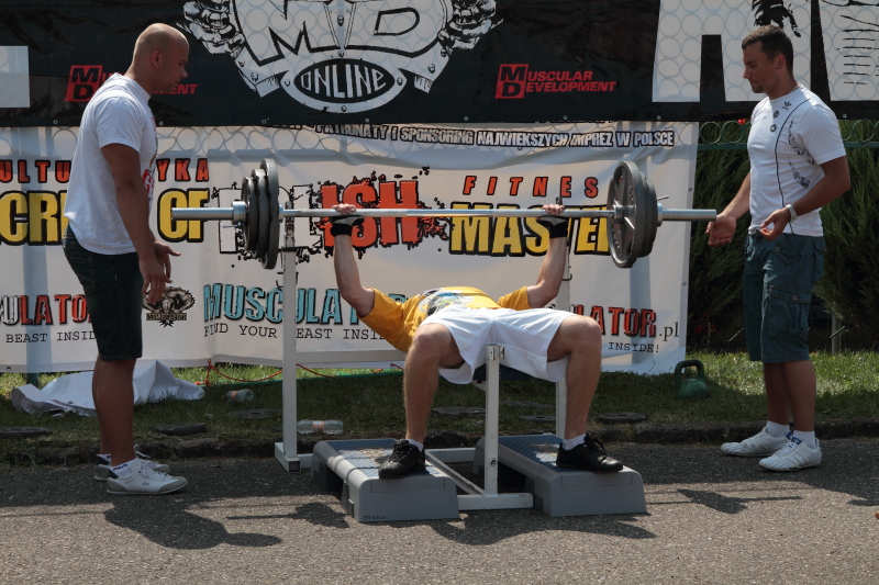 III Mi�dzyszkolne Mistrzostwa w Wyciskaniu Sztangi Le��c autor: ZST Kolno, LO Kolno, LP Kolno 