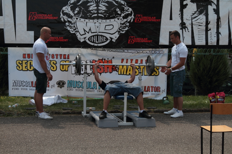 III Mi�dzyszkolne Mistrzostwa w Wyciskaniu Sztangi Le��c autor: ZST Kolno, LO Kolno, LP Kolno 